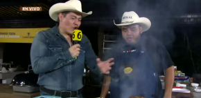Parrillero cocina en un 'burro de planchar' como castigo