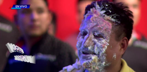 Arman guerra de pasteles con regalo de Ernesto Chavana
