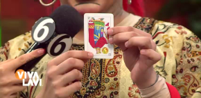 Gina Pastor recibe fuerte lectura de tarot