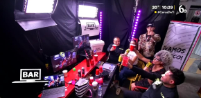 Maestra Resurrección abre el 'BAR' y empieza la fiesta