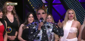Aldo Muñiz hace “garras” a las chicas de Es Show