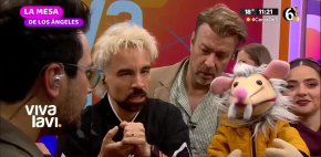 Se besuquean a la rata en vivo