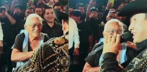 Julión Álvarez comparte shot con 'abuelita' durante concierto