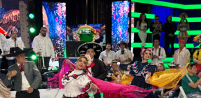 Elenco de 'Vivalavi' sorprende con baile típico