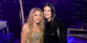 Shakira sorprende al invitar a Laura Pausini en su concierto
