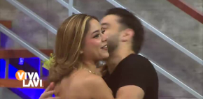Jerry Hernández sorprende a Nathali con flores