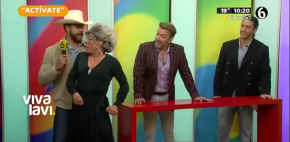 La Maestra Resurrección se pasa de coqueta con César Quezada