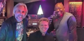 Luis Miguel reaparece junto al productor Paul Jackson Jr