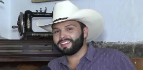 Leonardo Aguilar vive momento incómodo; su show estaba vacío