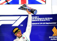 Hamilton gana en Singapur y se afianza como líder de F1
