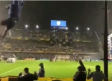 Aficionado del Boca Juniors cae desde alambrado de La Bombonera