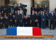 Encabeza Emmanuel Macron funeral de Charles Aznavour