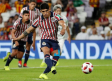 Alan Pulido renovará dos años más con Chivas