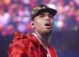 Arrestan a Chris Brown por acusaciones de abuso sexual