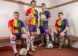 Equipo de futbol en Inglaterra lanza jersey contra la homofobia