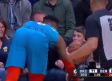 Russell Westbrook se molesta cuando niño le pega en partido ante Denver