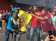 Aficionados de Toluca queman 'trapo' de América
