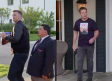 Tom Brady quiebra ventana de Matt Damon en un promo para programa de Jimmy Kimmel