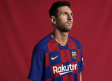 El Barcelona lanza su nueva camiseta, a cuadros en vez de a rayas