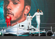 Hamilton sube al podio con todo y coche en el GP de México