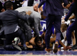Karl Anthony-Towns y Joel Embiid protagonizan bronca en la NBA