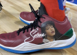 Jugador de Detroit rinde homenaje a Selena durante partido en la Ciudad de México