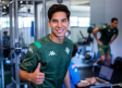 Diego Lainez marca de tiro libre