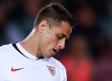 Sevilla no convoca a 'Chicharito' para el partido contra el Real Madrid
