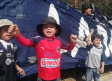 Niño de 4 años lidera caravana de apoyo a Rayados y Mohamed