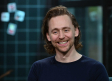 Tom Hiddleston se hace tendencia en redes por su look de Loki