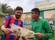 Doble de Lionel Messi emociona a huérfanos egipcios