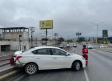 Automovilista pierde el control y se impacta contra barandal en avenida Revolución