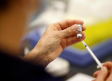 Francia comienza a administrar vacunas Covid-19 a niños de 12 años