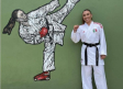 Karateka mexicana pone en venta su vocho para ir a un Mundial