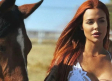 Elena, la joven que rescata caballos vendiendo fotos suyas en OnlyFans
