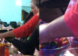 Arrasa con la mesa de dulces en fiesta de XV años y se vuelve viral en TikTok