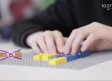 Lanza 'Lego' piezas personalizadas en braille para ayudar a niños con discapacidad visual