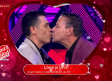 Alfredo Adame da tremendo beso a Ángel Castro