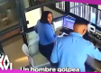 Hombre ataca a compañera de trabajo con su casco