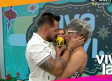 'El Pana' le roba beso a la Maestra Resurrección