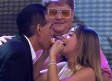 Denny hace taco del amor con Aficionado