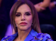 Lucía Méndez sufre caída durante conferencia de prensa