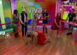 La Maestra Resurrección sufre resbalón en vivo