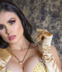 Fabiola Martínez sorprende con diminuto bikini rojo
