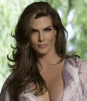 Montserrat Oliver luce radiante a sus 55 años