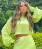 Galilea Montijo presume cuerpazo en atrevido bikini blanco