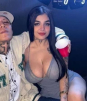 Karely Ruiz y Santa Fe Klan son criticados por atrevida foto en la cama