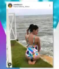 Sandy Tok luce sensual bikini en la playa