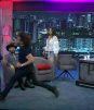 Oscar Burgos enfurece y golpea a Tony
