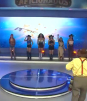 Chica sufre percance al entrar al estudio de Aficionados